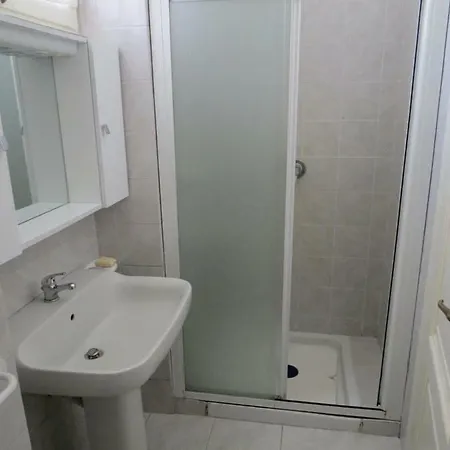 Emy Apts Apartment
